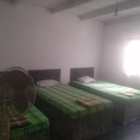 דניאיאה Sinharaja Hostel 114 חדר תמונה