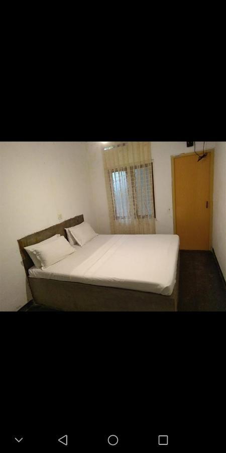 דניאיאה Sinharaja Hostel 114 חדר תמונה
