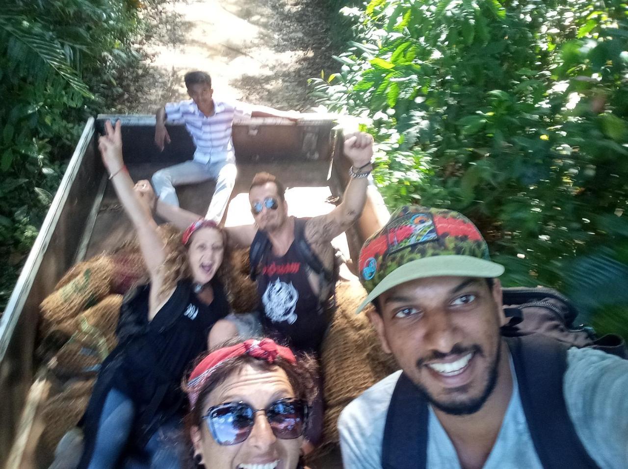 דניאיאה Sinharaja Hostel 114 מראה חיצוני תמונה